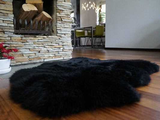 SHEEPSKIN Black Throw Genuine leather  Dyed color Sheep Skin Decorative rug 44"x 26" comfy, cozy, hair is very thick, shiny