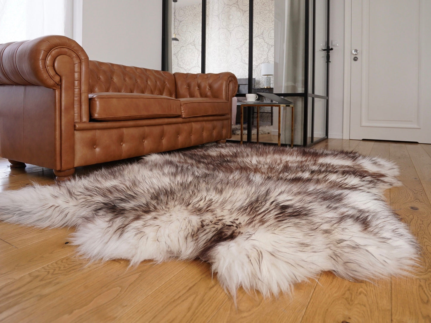 GIANT SHEEPSKIN Triple X  Mouflon White Brown Throw Genuine leather Sheep Skin 64" x 46" Decorative rug Natural very thick, shiny !