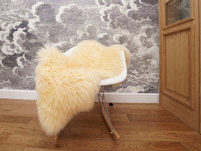 SHEEPSKIN YELLOW Throw Genuine leather Sheep Skin  Decorative rug gold comfy, cozy, hair is very thick, shiny !