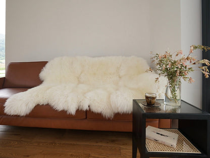 GIANT SHEEPSKIN Triple XXL White Throw Genuine leather Sheep Skin 70" x 50" Decorative rug Natural comfy,cozy, hair is very thick, shiny !