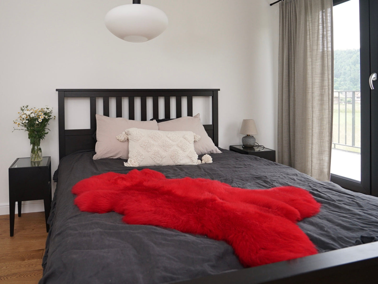 Regular SHEEPSKIN Red Throw Genuine leather Sheep Skin 48 " x 28"  Decorative rug Natural comfy, cozy, hiny !