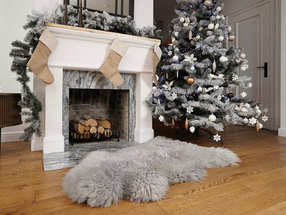 SHEEPSKIN GREY XL 48'' x 28" Throw Genuine leather Sheep Skin Decorative rug grey comfy, cozy, hair is very thick, shiny !