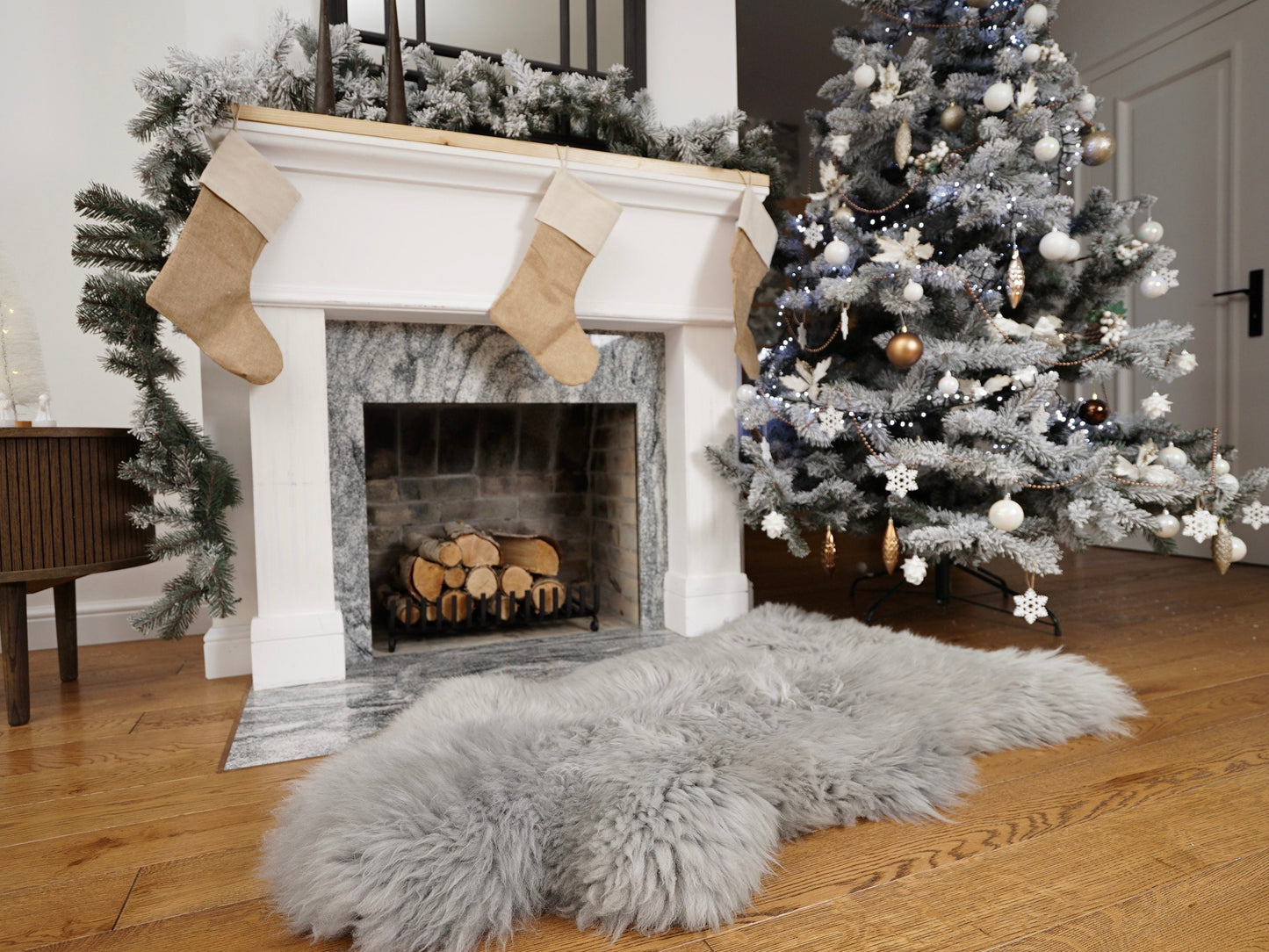 SHEEPSKIN GREY XL 48'' x 28" Throw Genuine leather Sheep Skin Decorative rug grey comfy, cozy, hair is very thick, shiny !