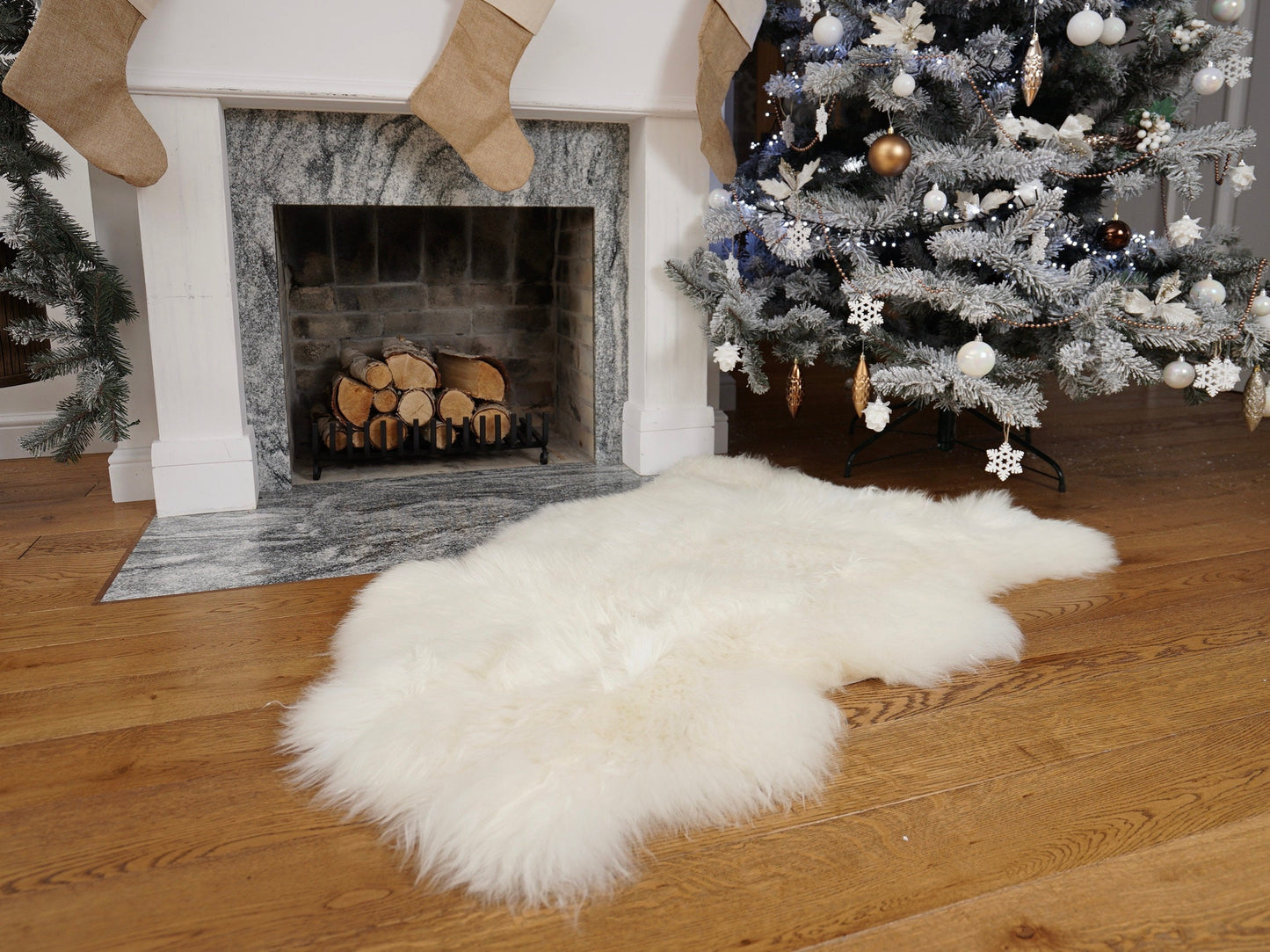 SHEEPSKIN  White Throw Genuine leather Sheep Skin 50"x 30"  Decorative rug Natural comfy, cozy, hair is very thick, shiny !