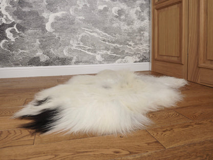 SHEEPSKIN Icelandic White & Black Throw Genuine leather Sheep Skin 54"x 34" Decorative rug White comfy CA4 cozy, hair is very thick,