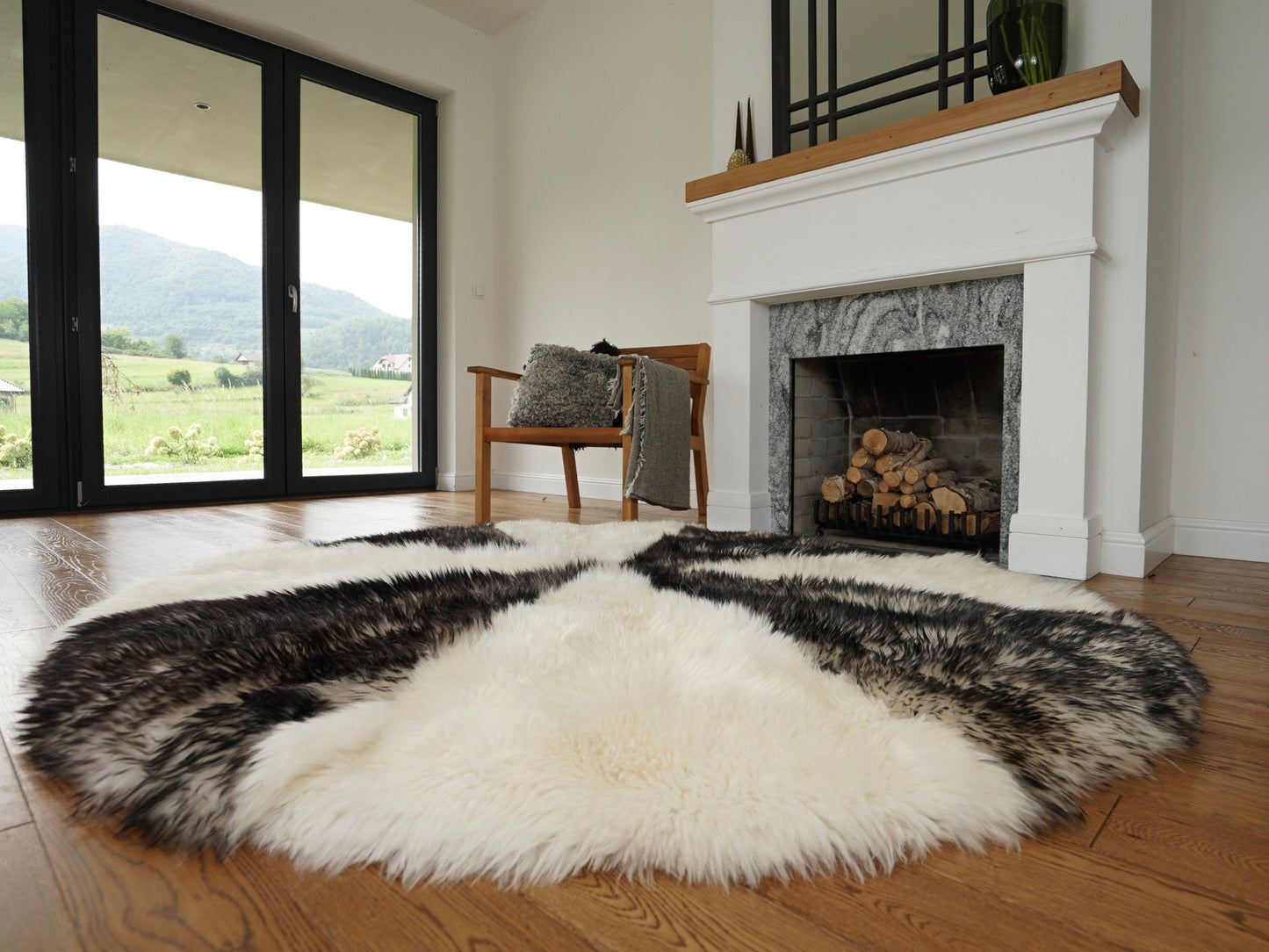 GIANT SHEEPSKIN Round White and Brown Throw Genuine leather Sheep Skin 74" Decorative Amazing Natural Round Sheepskin Rug - Thick Creamy