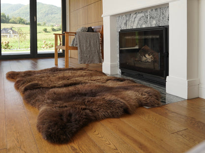 GIANT SHEEPSKIN Triple XXL Brown Throw Genuine leather Sheep Skin 64" x 46" Decorative rug Natural comfy,cozy, hair is very thick, shiny !