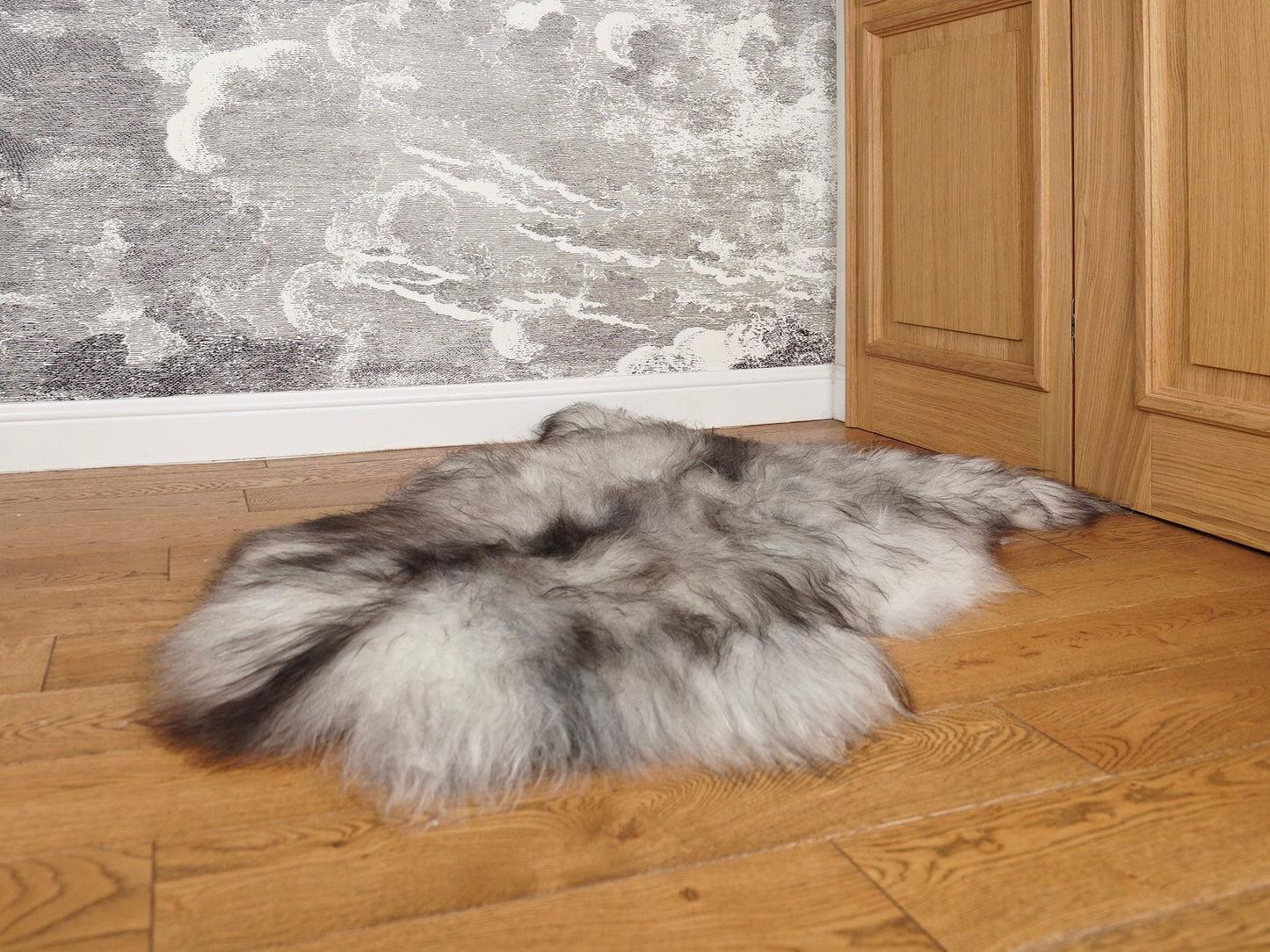 SHEEPSKIN Icelandic Grey  Grey Rug Genuine Natural Sheepskin XB8 Rug Gray Rugs Carpet Outdoor Rugs Cheap Rugs Shag Grey Gray Rug Thro