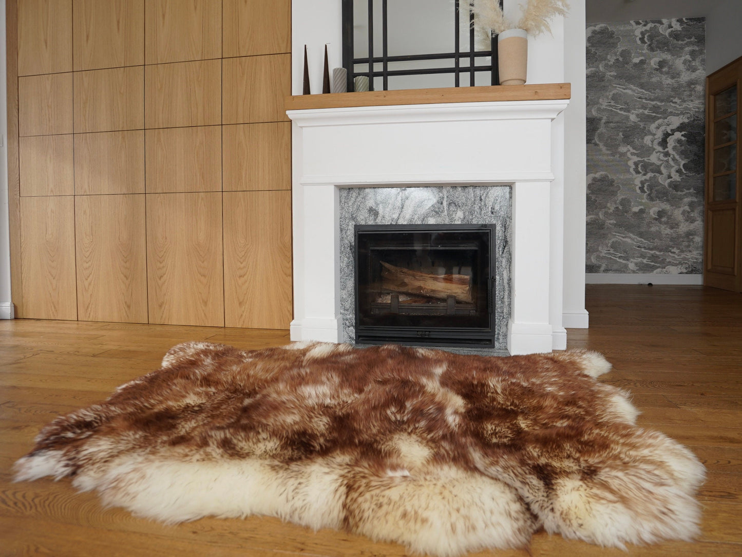 GIANT SHEEPSKIN Triple XXL Mouflon Throw Genuine leather Sheep Skin 64" x 46" Decorative rug Natural comfy,cozy, hair is very thick, shiny !