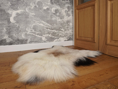 SHEEPSKIN Icelandic White, Brown & Black Throw Genuine leather Sheep Skin 48"x 30" Decorative rug White comfy XA15 cozy, hair is very thick,