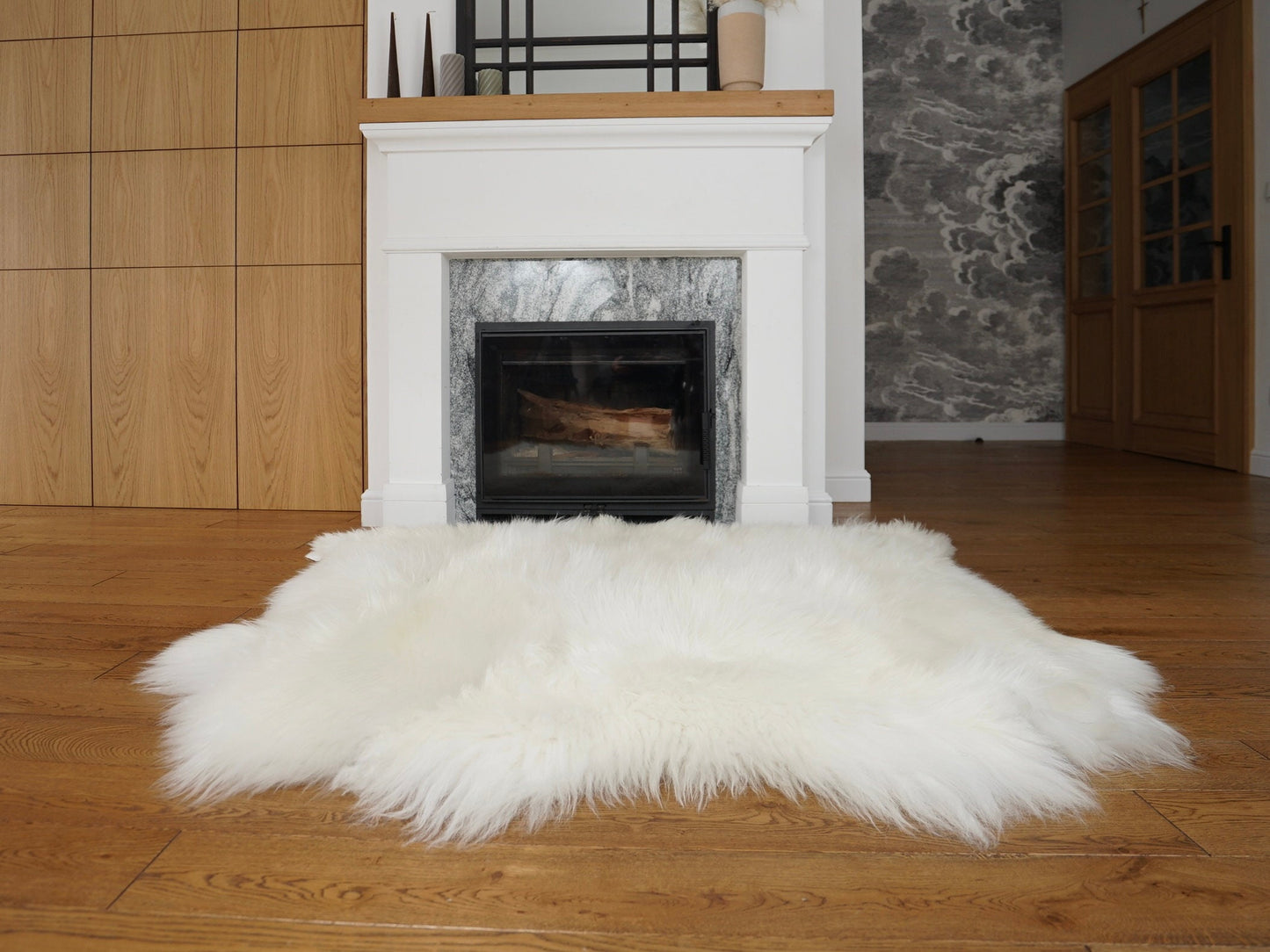 GIANT SHEEPSKIN Triple XXL White Throw Genuine leather Sheep Skin 64" x 46" Decorative rug Natural comfy,cozy, hair is very thick, shiny !