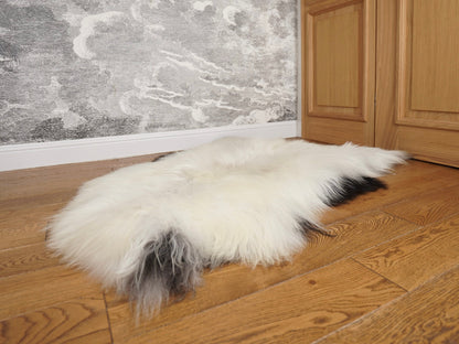 SHEEPSKIN Icelandic White & Black Throw Genuine leather Sheep Skin 48"x 28" Decorative rug White comfy XB13 cozy, hair is very thick,