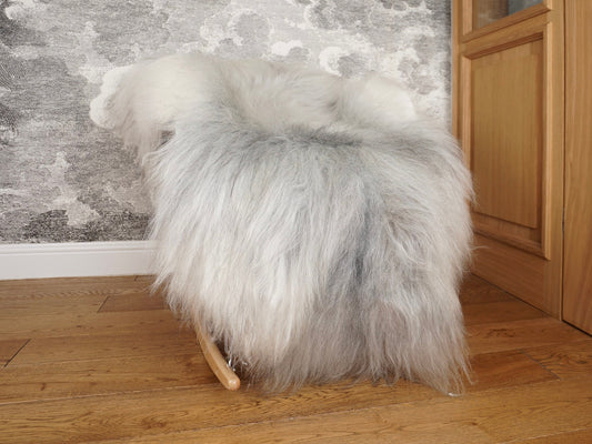 SHEEPSKIN ICELANDIC Grey XD11 White Xxl Throw Genuine leather Sheep Skin  Decorative rug  Gray comfy, cozy, hair is very thick, shiny !