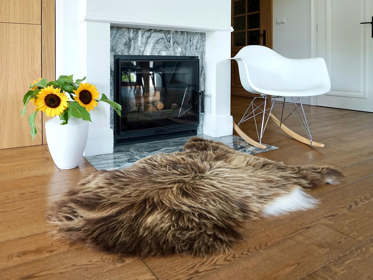 SHEEPSKIN WHITE & Brown Throw Natural color Genuine leather Sheep Skin 52"x 32"  Decorative rug XG16 Natural comfy, cozy, very thick, shiny