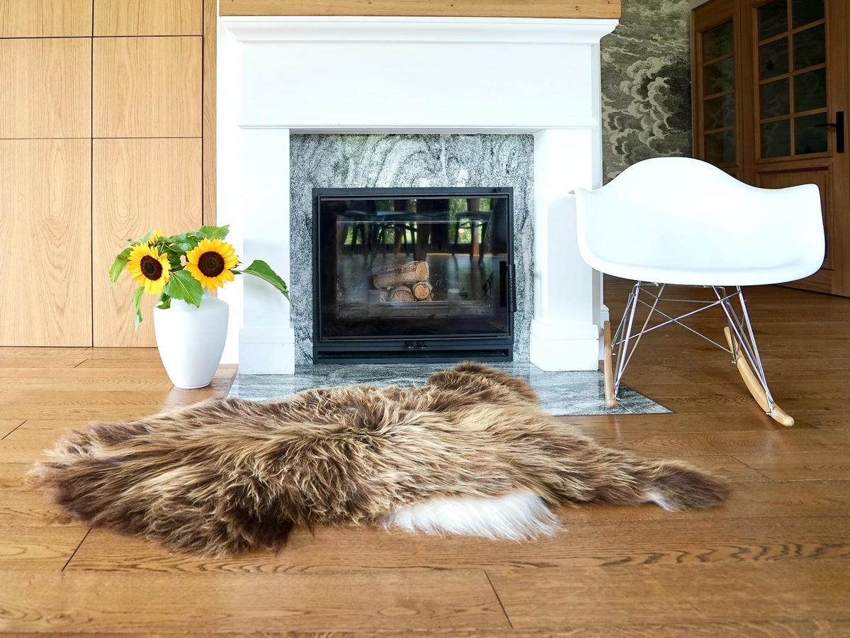 SHEEPSKIN WHITE & Brown Throw Natural color Genuine leather Sheep Skin 52"x 32"  Decorative rug XG16 Natural comfy, cozy, very thick, shiny