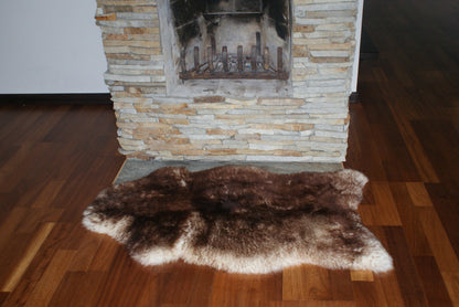 BIG SHEEPSKIN 46"x 26" Brown Mouflon Throw Genuine leather Sheep Skin Decorative rug Natural comfy, cozy, hair is very thick, shiny !