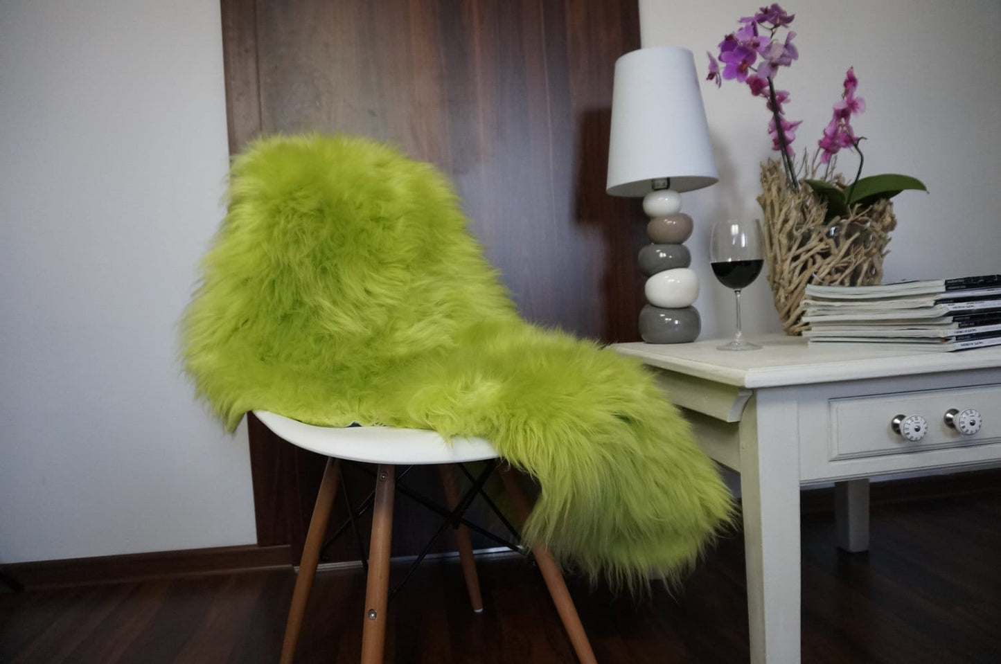 Regular SHEEPSKIN  GREEN Throw Genuine leather Sheep Skin 46 " x 26"  Decorative rug Natural comfy, cozy, hiny !