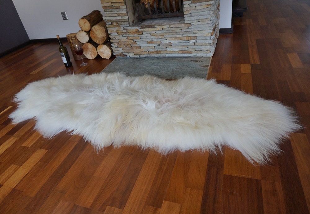 DOUBLE Original GIANT Iceland  X  79 "x 32" White  Genuine Natural Sheepskin Rug Exclusive rug