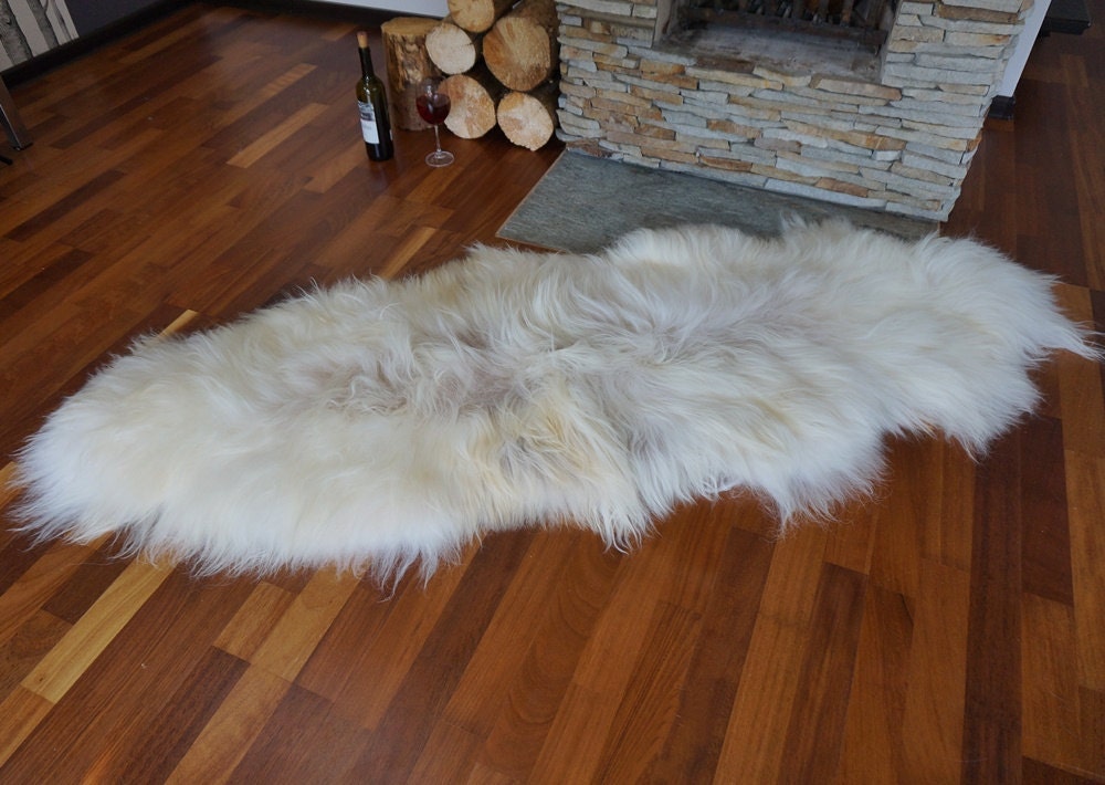 DOUBLE Original GIANT Iceland  X  79 "x 32" White  Genuine Natural Sheepskin Rug Exclusive rug