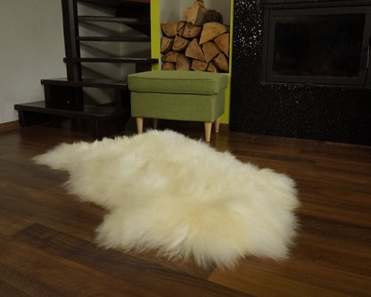 Giant SHEEPSKIN XXL White Throw Genuine leather Sheep Skin 50"x 30"  Decorative rug Natural comfy, cozy, hair is very thick, shiny !