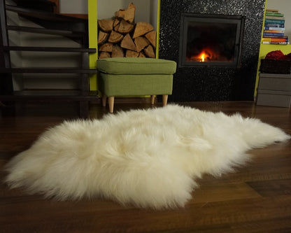 Giant SHEEPSKIN XXL White Throw Genuine leather Sheep Skin 50"x 30"  Decorative rug Natural comfy, cozy, hair is very thick, shiny !