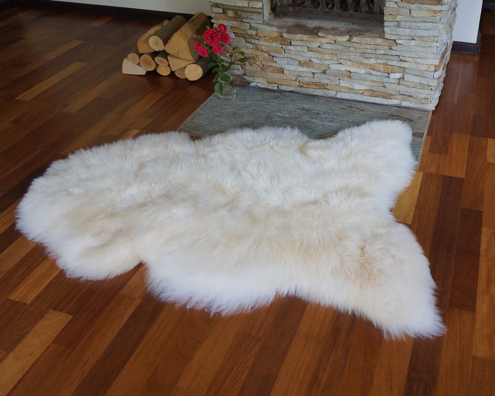 Original, Natural BIG White Genuine Natural Sheepskin Rug Exclusive rug